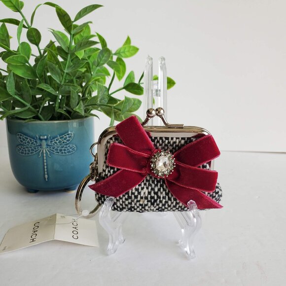 NWT Coach Soho Tweed Mini Kisslock Pouch/Key Fob - Black & White - Picture 1 of 12